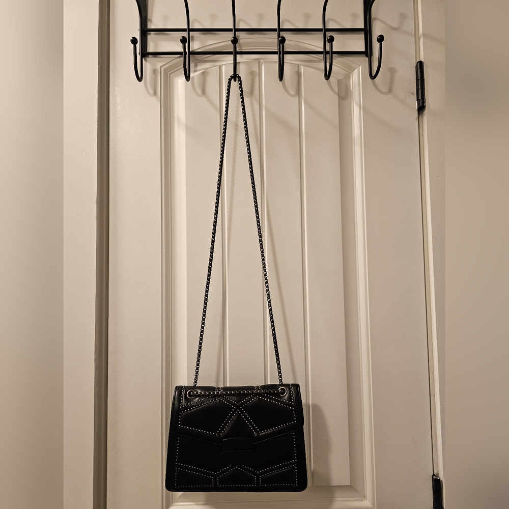 Elegant Black Chain Strap Women's Bag